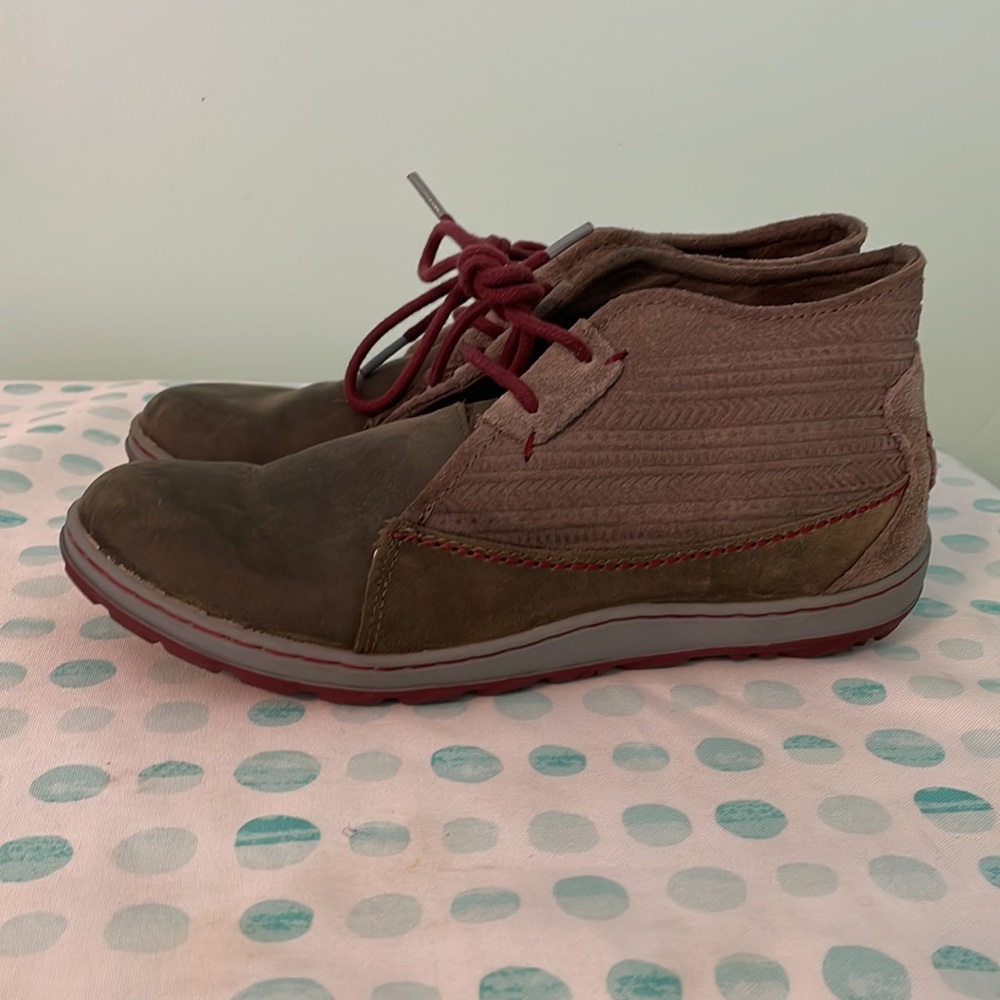 Merrell suede booties grey size 6 performance footwear